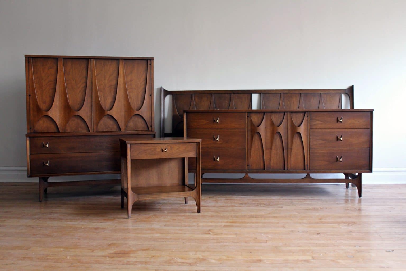 Broyhill Brasilia Furniture Line: A Timeless Mid-Century Furniture ...